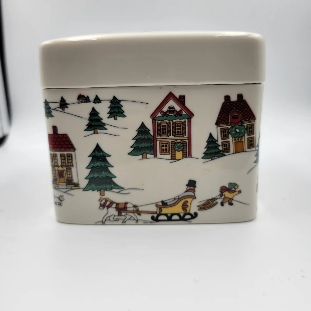 Vintage jamestown small